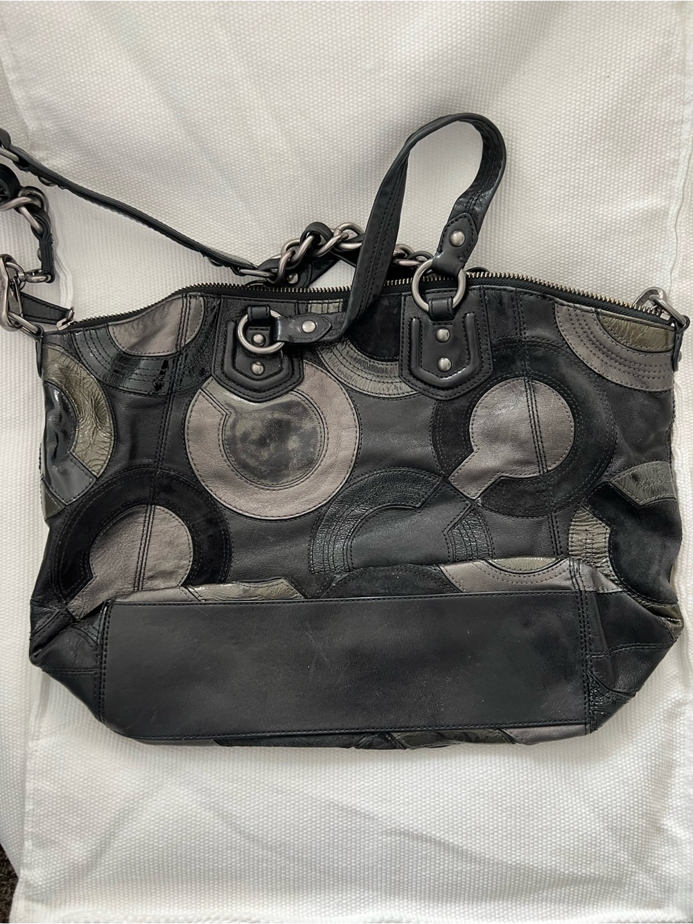 Coach Black Patchwork Leather Shoulder Bag with Circular Accents - Picture 7 of 10